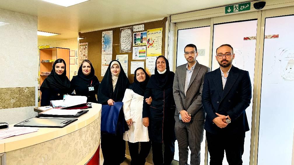 بازدید مسئولان سازمان نظام پرستاری از بیمارستان مفید به مناسبت روز جهانی پرستار و روز دختر
