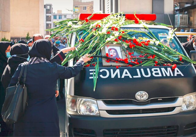 شهید گودرز عاشق پرستاری بود شهید گودرز عاشق پرستاری بود