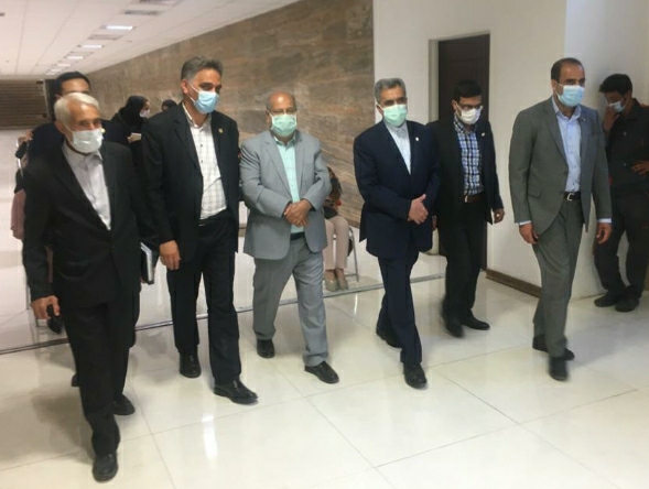 بازدید دکتر زالی فرمانده ستاد مقابه با کرونا استان تهران از مرکز تزریق واکسن نظام پرستاری بازدید دکتر زالی فرمانده ستاد مقابه با کرونا استان تهران از مرکز تزریق واکسن نظام پرستاری
