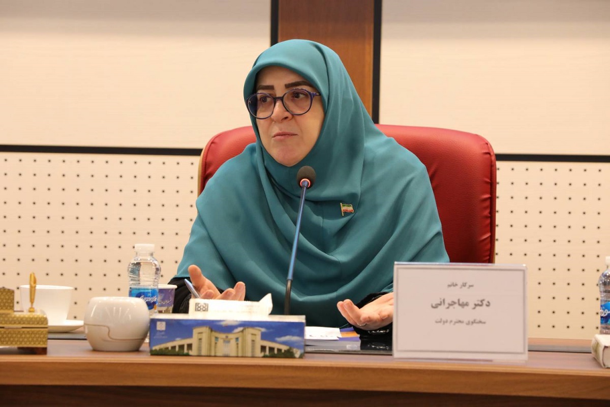بهبود معیشت پرستاران حق آنان و وظیفه دولت است، دستاوردسازی نکنیم