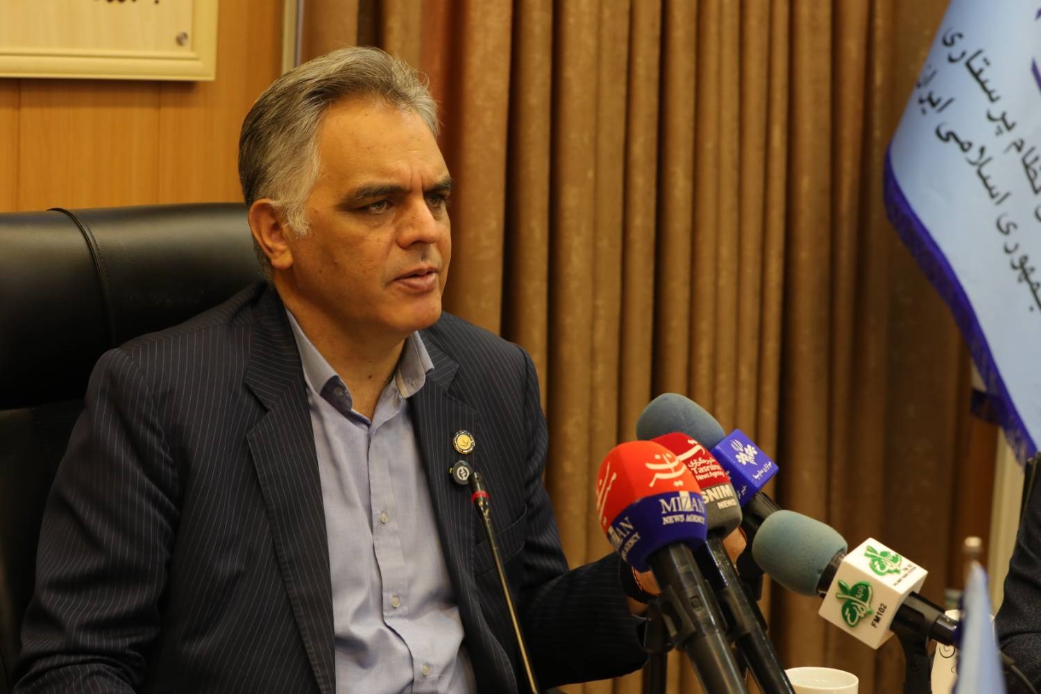 سیاست‌گذاری مبتنی بر تعطیلی راهکار رفع مشکلات کشور نیست/ خطر تعطیلی بیمارستانها جدی است