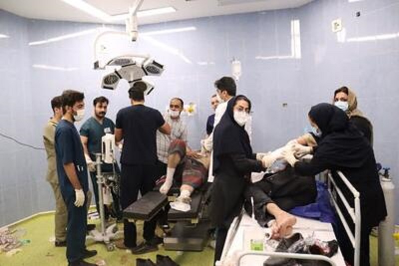 پرستاری با چشم اشکبار، همه آمدند